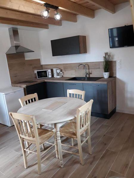 Apartment Entre Terre Et La Meaugon